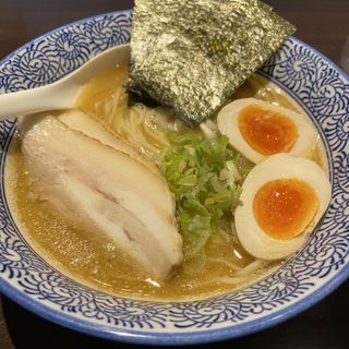 濃厚煮干し中華そば(麺屋銀星 高円寺本店)