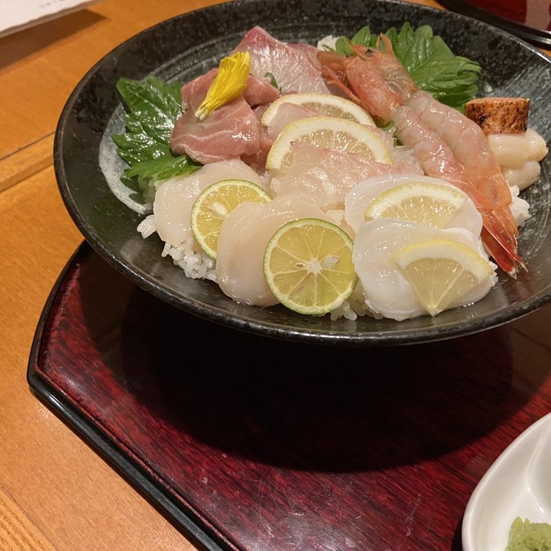 海鮮たまや丼(旬のおごちどころ たまや)