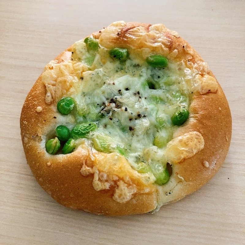 枝豆とシラスのフォカッチャ(ボヌール ケイ)