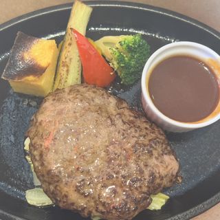 ハンバーグ(レストラン ヤマザキ)