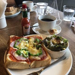 (サンドイッチカフェ ライン)