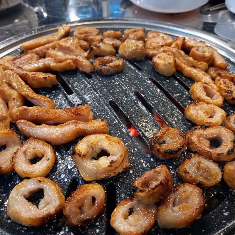 ホルモン焼き&バラニック(ブルマックヨルサム1号店)