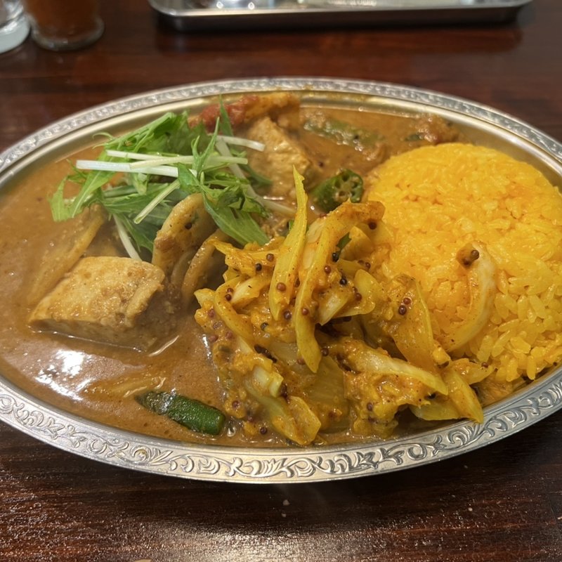 鶏むね肉とオクラのカレー(ゴカルナ （Gokarna）)