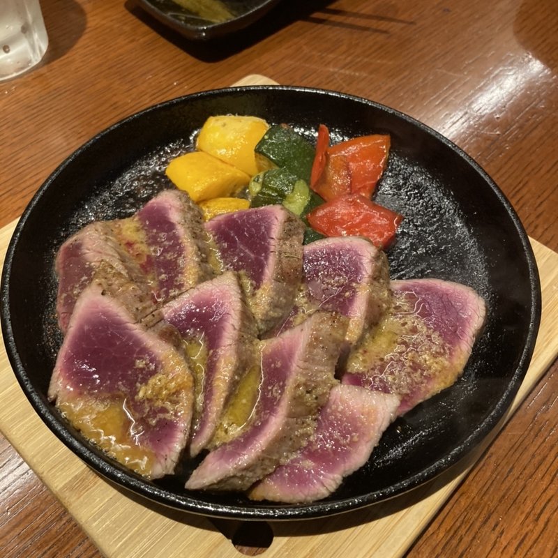 ダチョウの厚切りステーキ(デニケン’s 2号店)