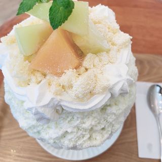 (パティスリーカラク （PATISSERIE KARAKU）)