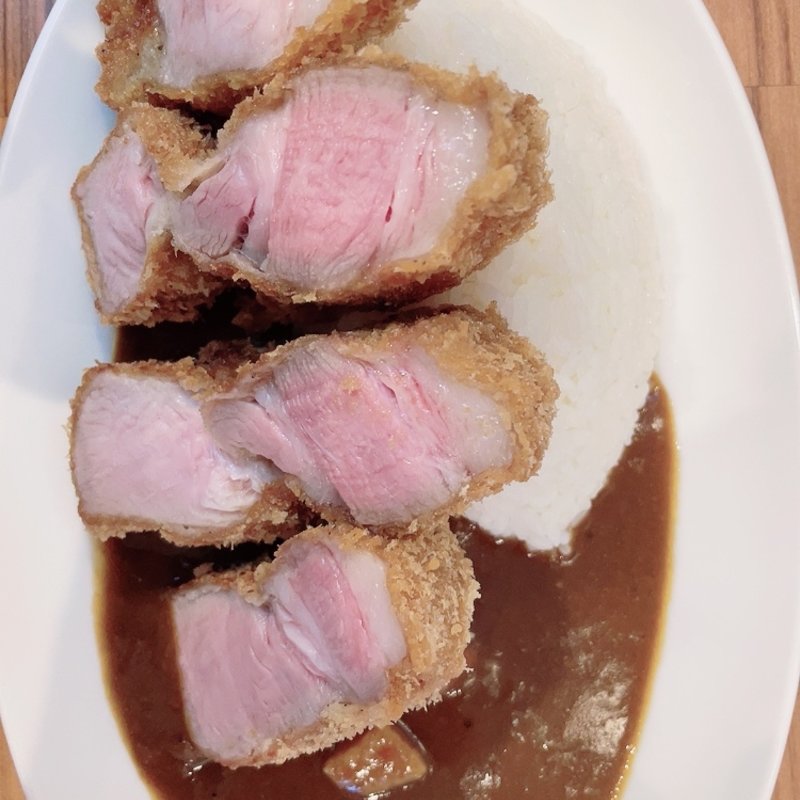 スーパーピンクゴールドポークカツカレー(ミローズスパイス)