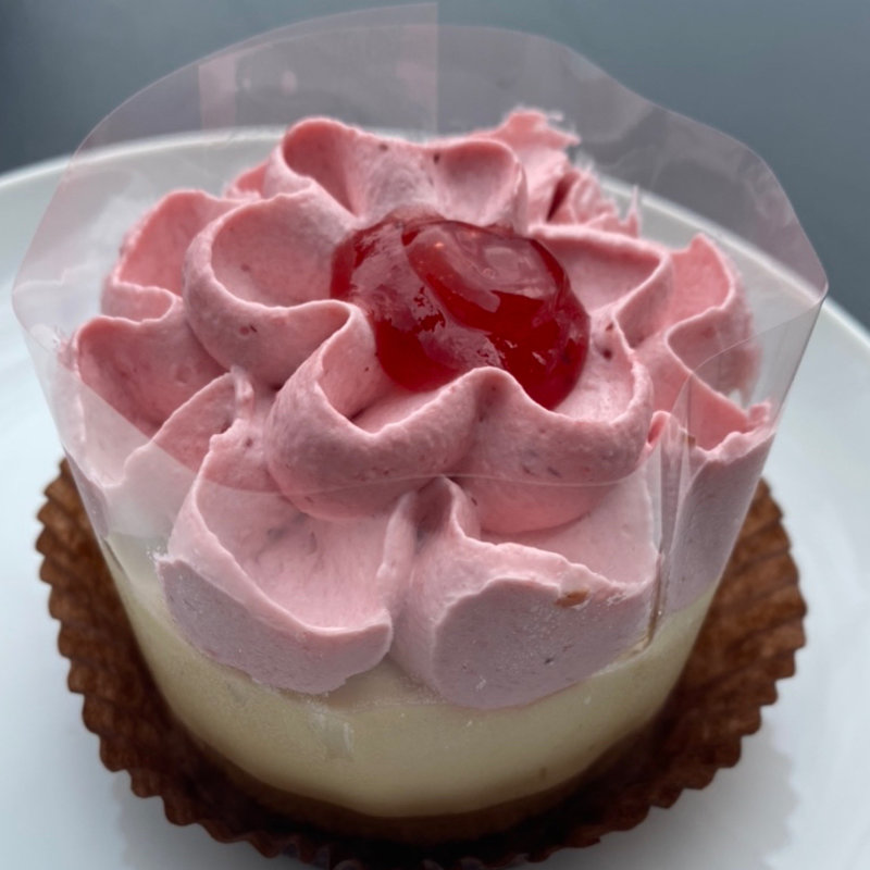 ストロベリー&バナナのフラワーケーキ(スターバックス松井山手欽明台店)