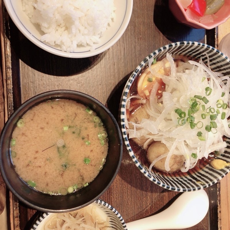 豚の角煮とじゃがいも煮定食(恵比寿 土鍋炊ごはん なかよし 目黒店)