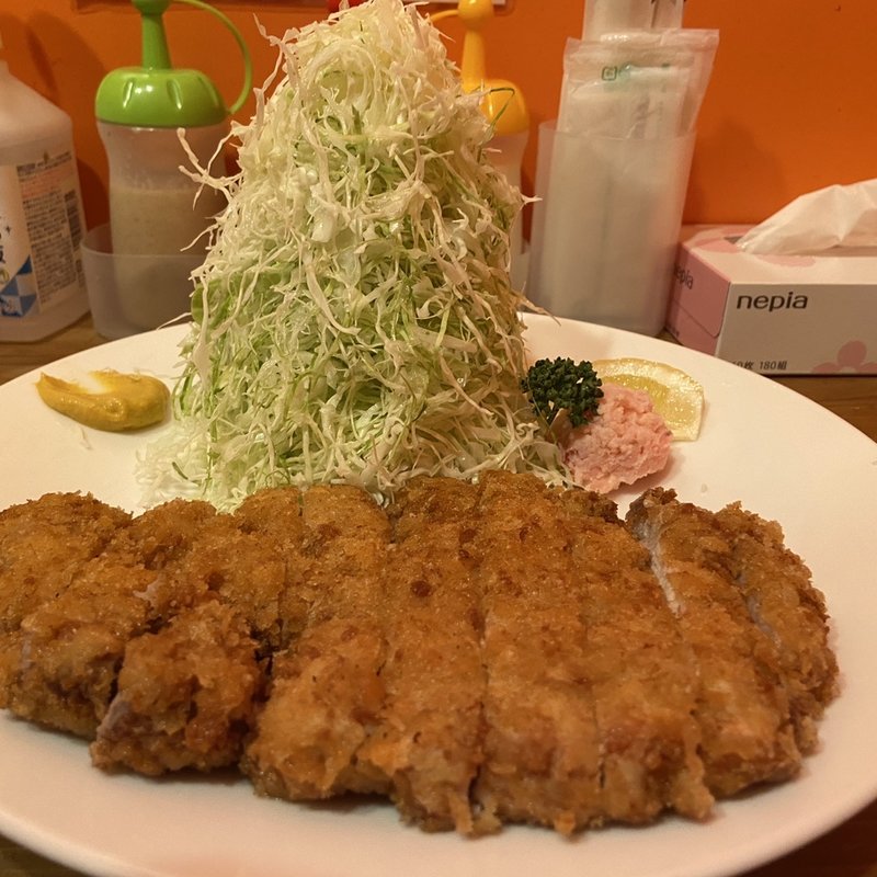とんかつ定食(燦遊館 （サンユウカン）)