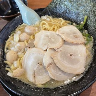 チャーシュー麺(横浜家系ラーメン鶴乃家大洲店)
