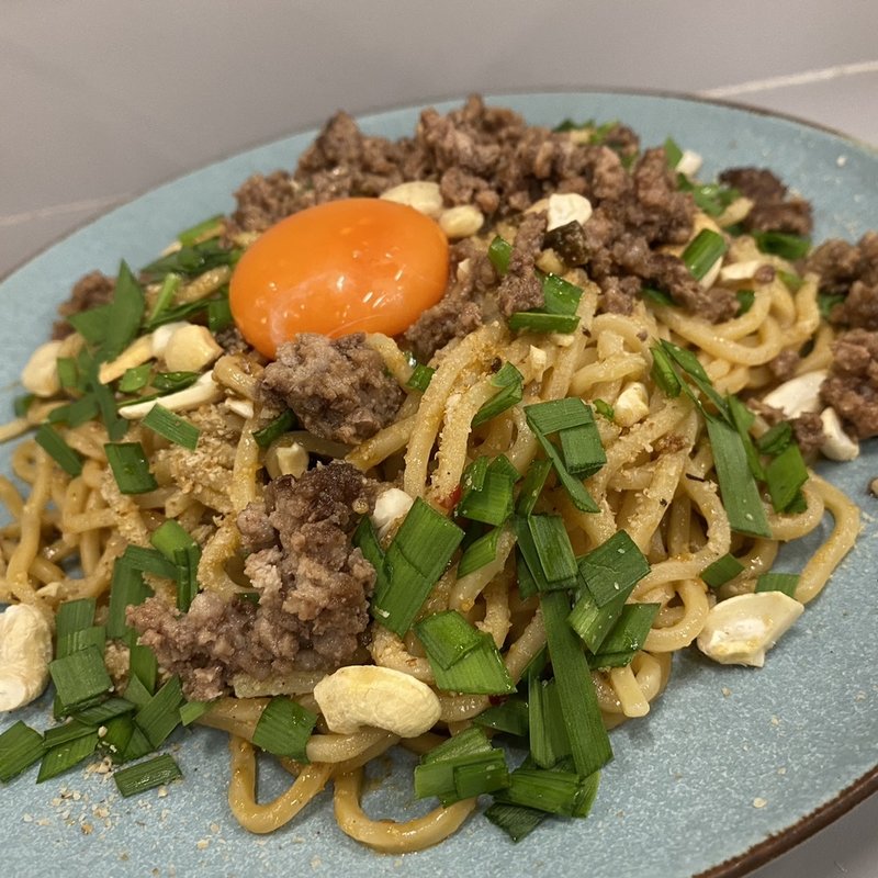 台湾まぜそば(ギョーザスタンドウーロン)