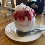ラズベリーレアチーズかき氷(お食事＆かき氷　キッチンZEN)