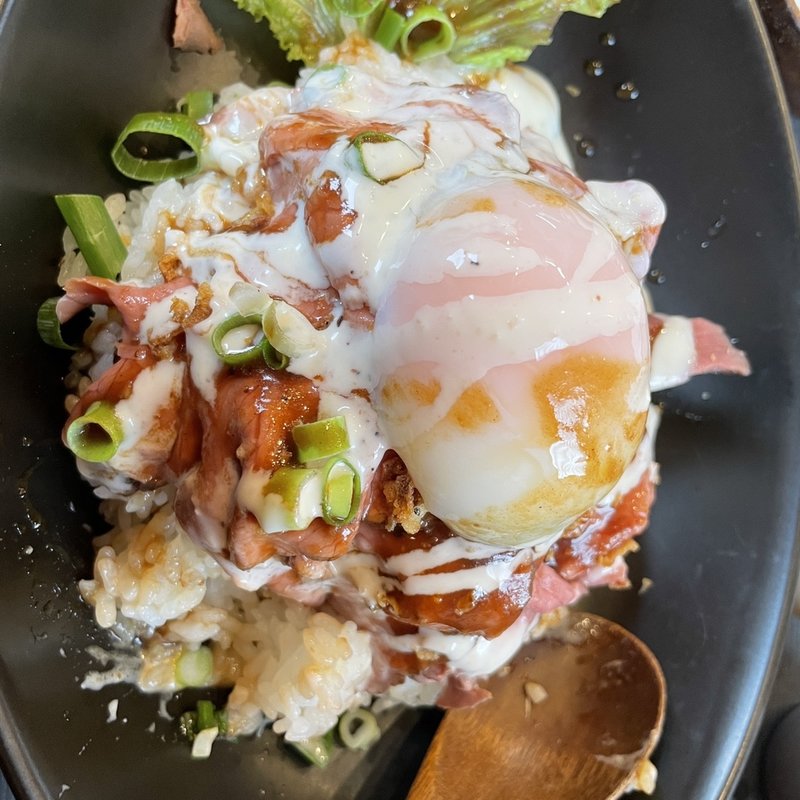 ローストビーフ丼200g(kitchenしろ)