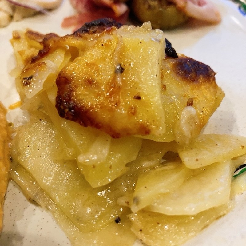 スキャロップポテト（前菜盛り合わせ）(マンジャ・パスタ )