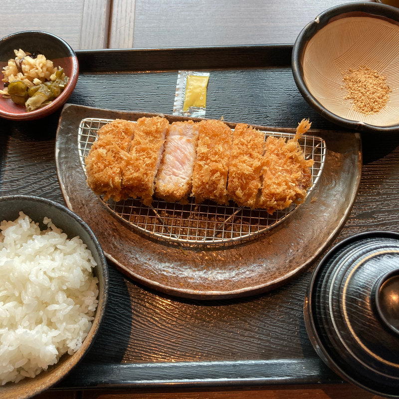 金華豚厚切りロースかつ膳(金華豚料理 平田牧場 極 KITTE丸の内店)