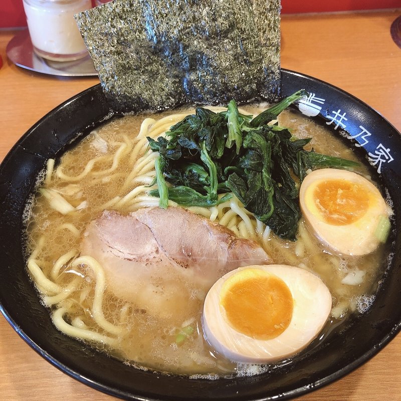 ラーメン中盛、味玉(井乃家)