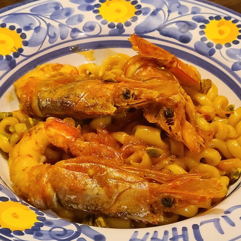 赤海老の濃厚ソース自家製ブジアータ(カンティーナ シチリアーナ トゥットイル マーレ)