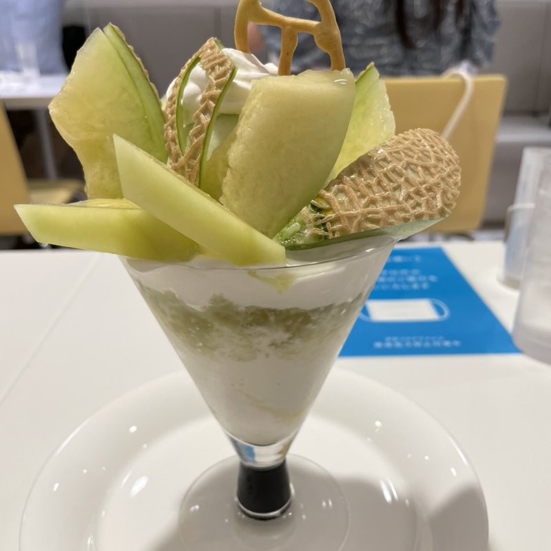 マスクメロンパフェ(タカノフルーツパーラー JR名古屋高島屋店)