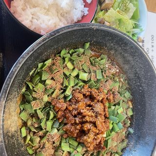 麻辣麺セット(四川大衆 ハオワール)