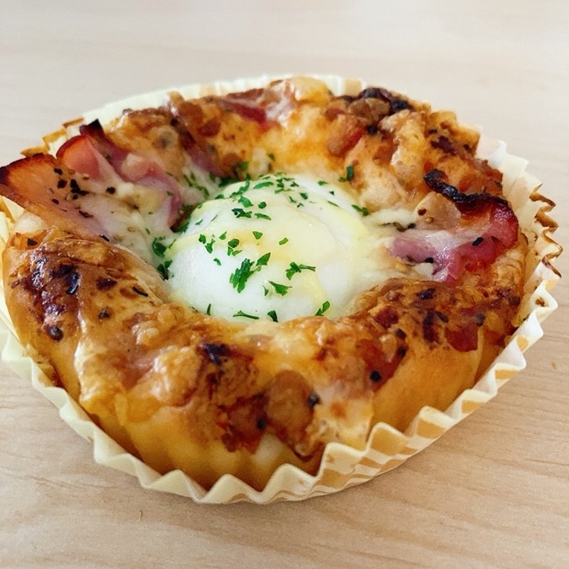 半熟とろ玉ベーコン(ベイクショップ・アドマーニ)