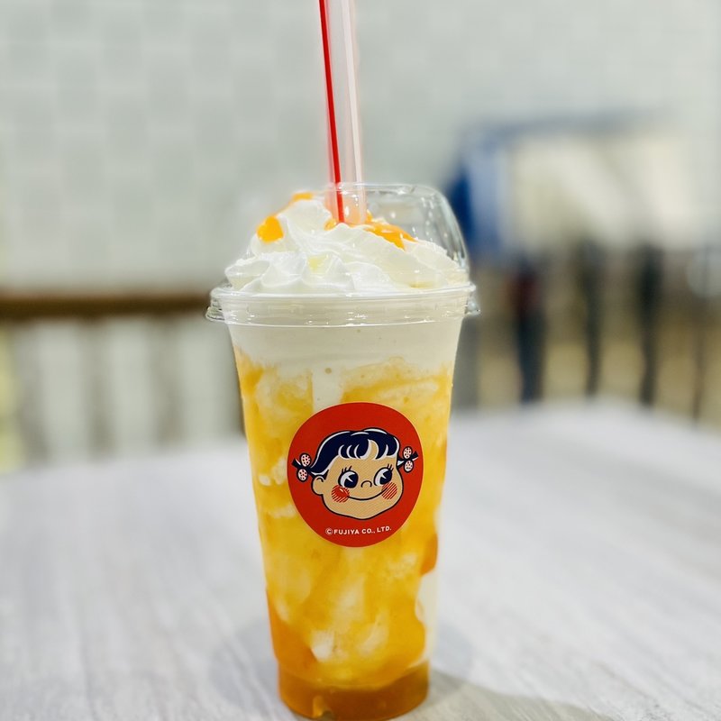 ミルクシェイク(メロン)(不二家 milky soft cream 光が丘IMA店)