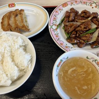 ホルモンの味噌炒めセット(餃子の王将 春日店)