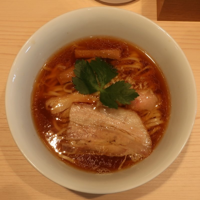 しょうゆらーめん(らーめん藁)