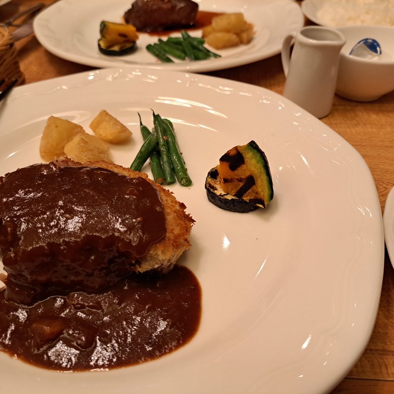 ビーフカツレツ(ビストロマーシュ)