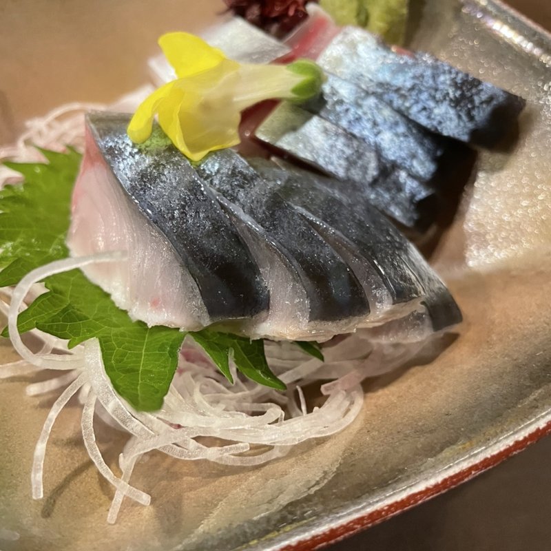 しめ鯖刺身(鈴亭 （リンテイ）)