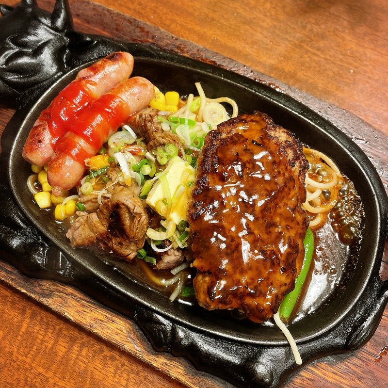 牛ヒレカットステーキ100g&ハンバーグ140g(ステーキのくいしんぼ 中目黒店 )