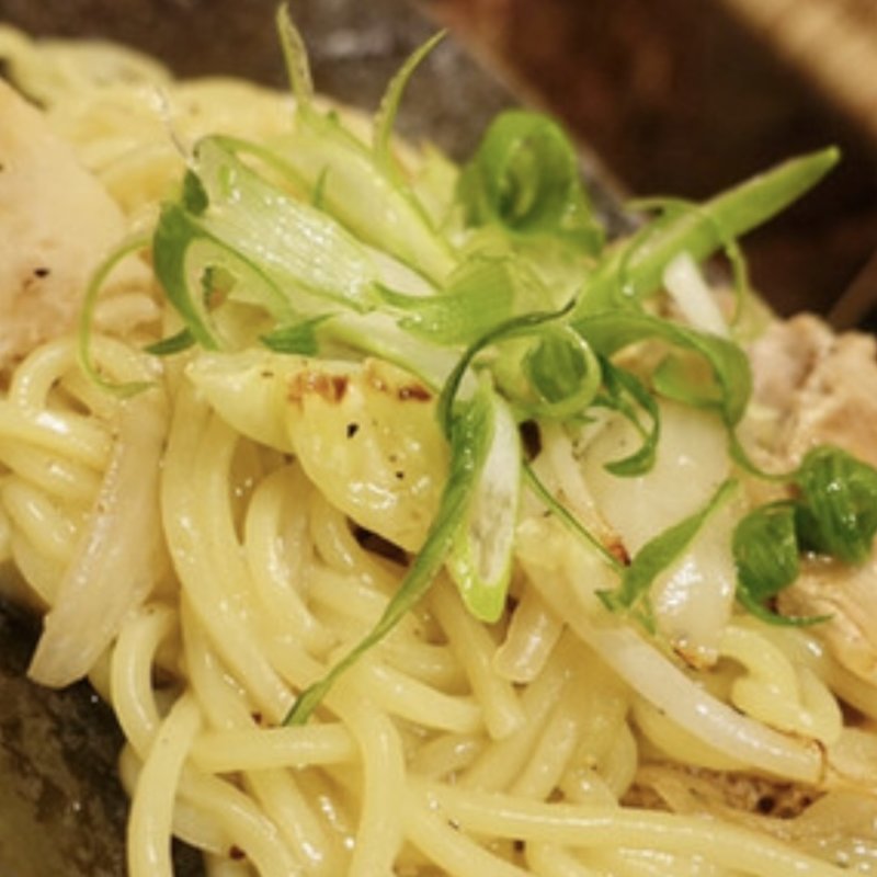 チャンポン麺の塩焼きそば(横浜新グルメ 横浜ビストロ・29グルメ 横浜駅前店)