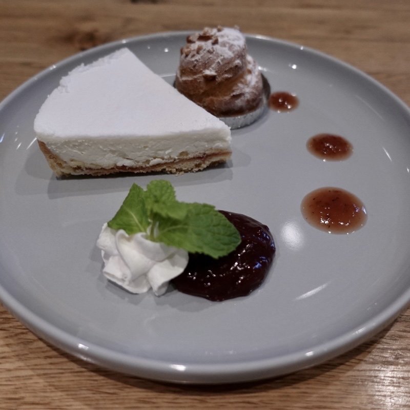 フロマージュブラン(1/6カット)(チーズガーデン 那須本店)