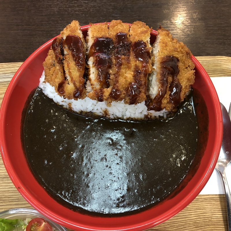 三元豚の黒胡麻カツカレー(カレースマイル)