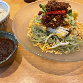 台湾冷中華(翡翠麺)(一刻魁堂 イオンタウン鈴鹿店 )