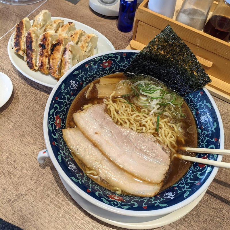 特製煮干し醤油ラーメン(凌駕IDEA （りょうがいであ）)