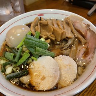 味玉醤油拉麺(MENZO あっとろし)
