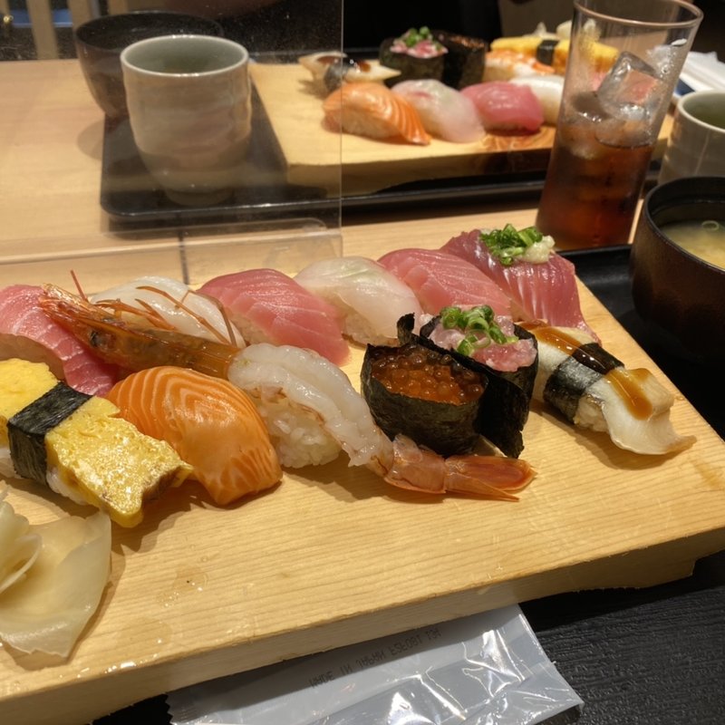 昼の12貫にぎり(魚力寿司 池袋イケチカダイニング店)