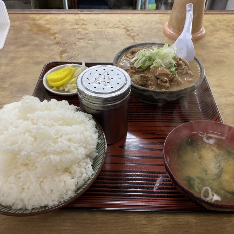 もつ煮定食ライス大盛(さかさ食堂 )