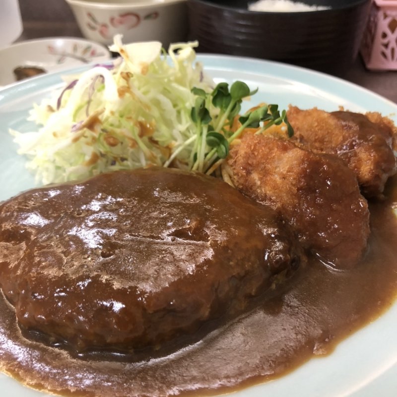 手作りハンバーグ定食(とんかつ 立花)