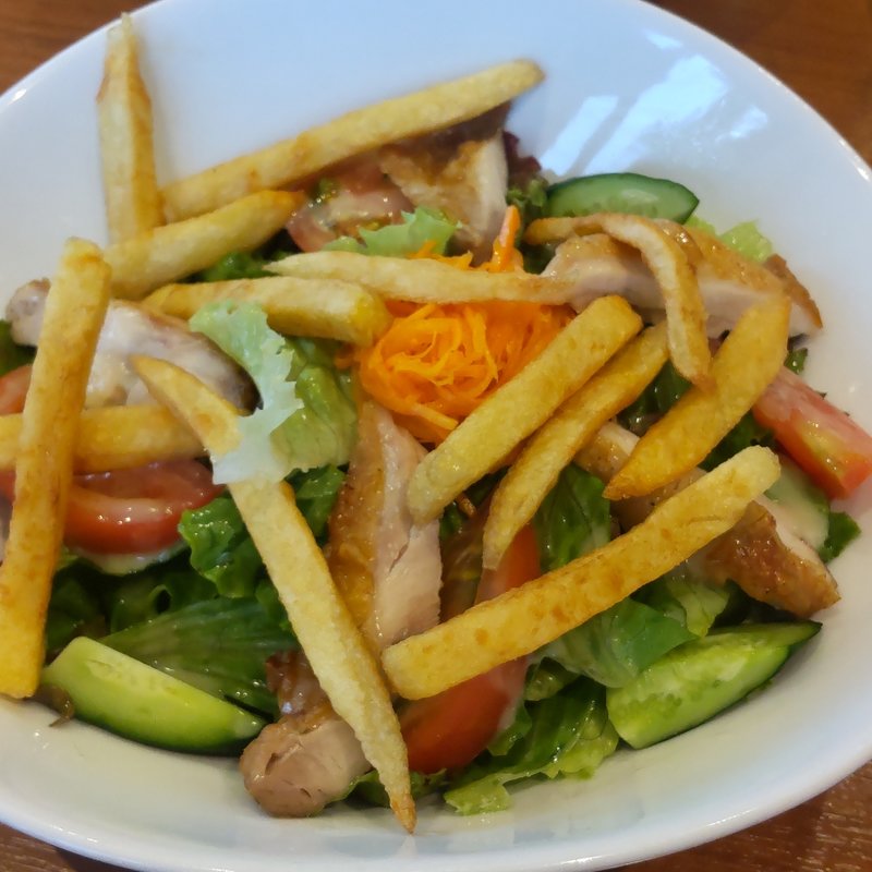 サラダランチ(カフェシェ・アンドレドゥ・サクレクール)