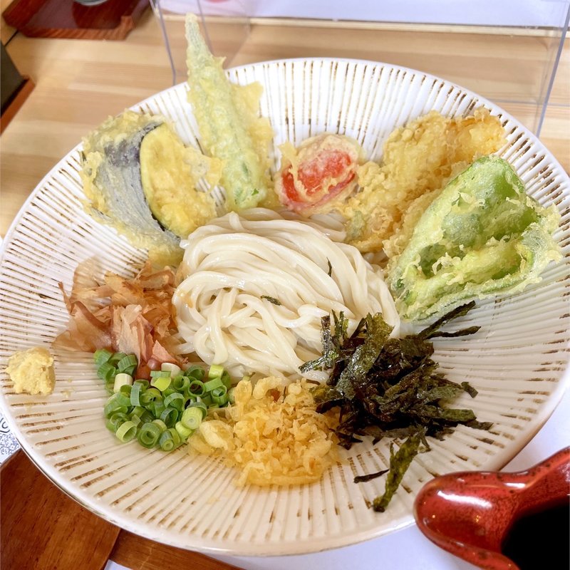 糸島野菜の天ぷらぶっかけうどん(豊丸 糸島うどん)