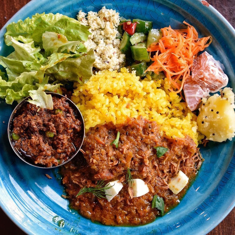 ダブルカレー(サバとモッツァレラトマト・花山椒と豚肉のキーマ)(グッドラックカリー )