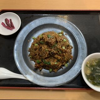 豚バラ炒飯(小籠包　茶薫)