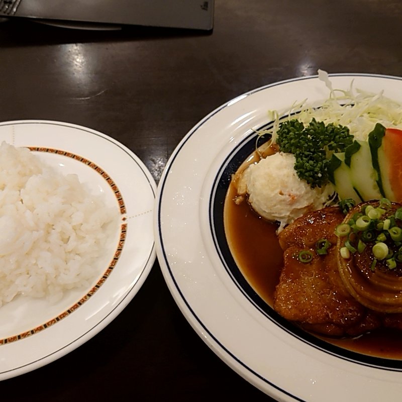 厚切りポークソテー(京橋モルチェ)