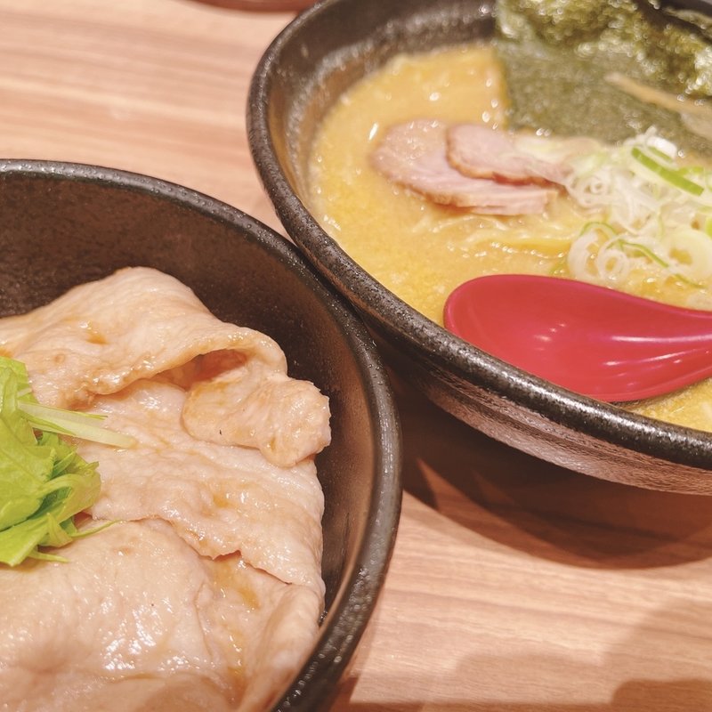 十勝ホエー豚麺 白味噌(麺屋　開高　新千歳空港店)