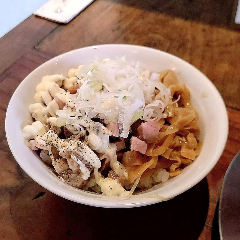 チャーマヨ丼(自家製麺オオモリ製作所)
