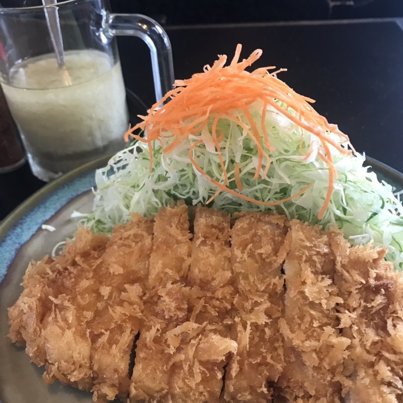 ランチとんかつ定食(浜っ子)
