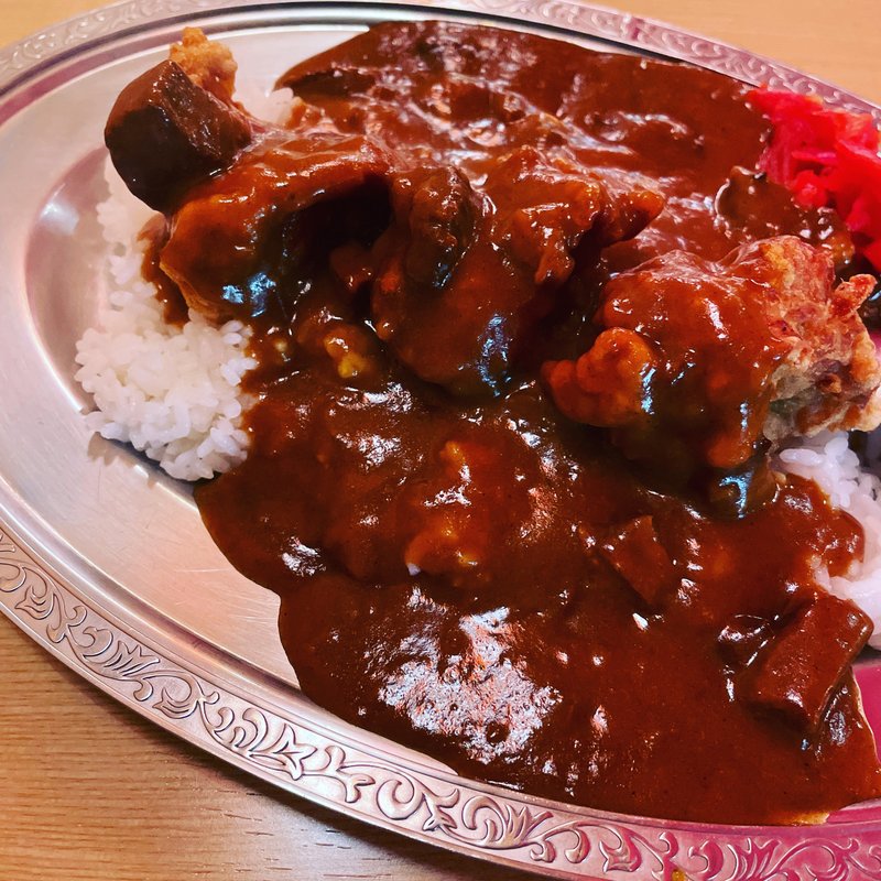 鶏の唐揚ビーフカレー(浪花ハイボール ホワイティうめだ)