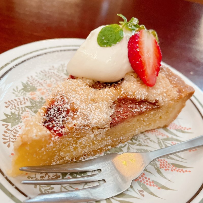 苺とホワイトチョコのタルト(cafeわかば堂 柏の葉)