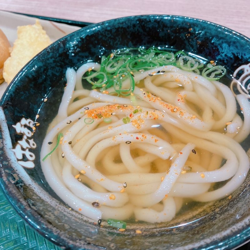 かけうどん(はなまるうどん新宿東口モア街店)